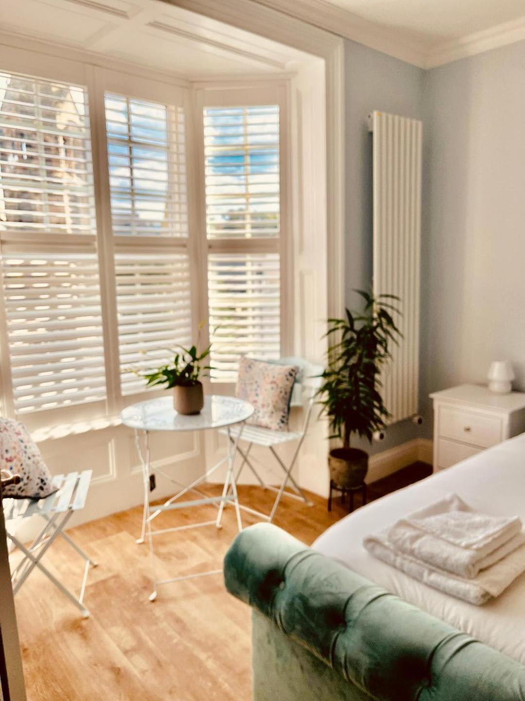 휫비 Ingleside Mews 아파트 외부 사진